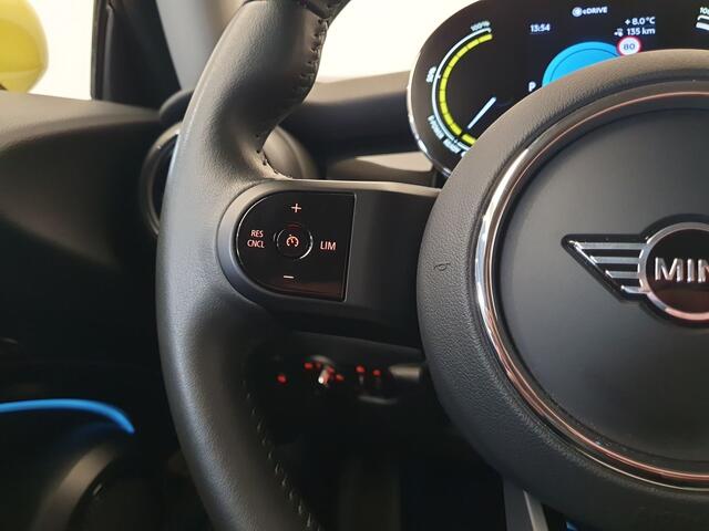 Mini Electric Mini Essential 33 kWh 184PK Camera, Stoelverwarming, Navigatie