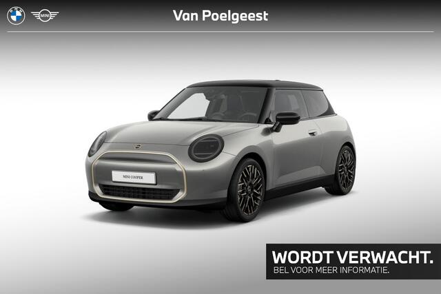 Mini Electric Cooper 3-deurs Cooper E Favoured M 40.7 kWh | 18 inch Night Flash Spoke 2-tone | Opruimingsvoordeel