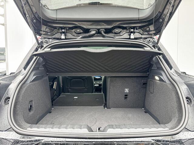 Mini Electric Aceman SE John Cooper Works XL / Comfort Acces / 360 Camera's / Auto Pilot / Stuur verwarming / Elektrisch Verstelbare Stoelen / Stoel Massage / Harman Kardon