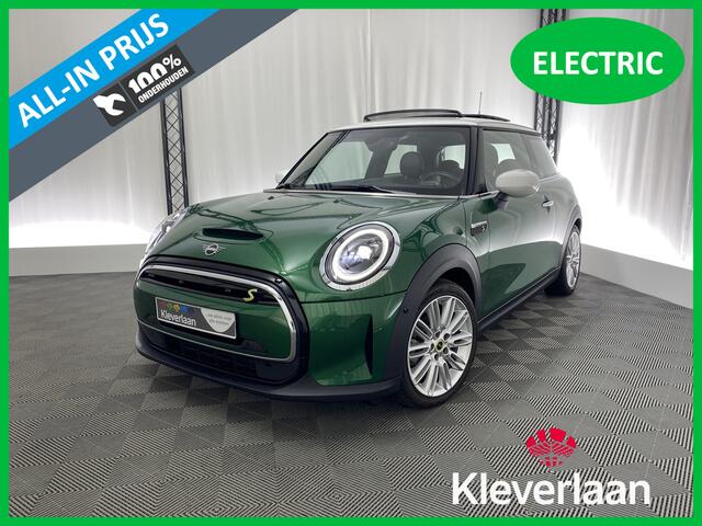 Mini Electric Mini Classic 33 kWh | Apple carplay | Pano dak | Navi | Stoel- en stuurverw | Sportstoelen | Sfeerverlichting