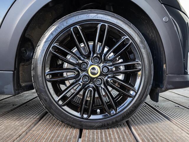 Mini Electric 3-deurs Camden edition plus + Stuur en stoelverwarming