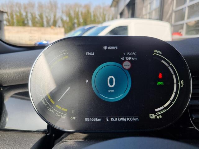 Mini Electric Mini MINI Yours 33 kWh NAVI / CAMERA / CRUISE / PDC / STOELVERWARMING