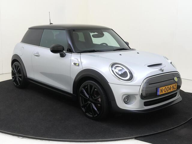 Mini Electric Mini Essential 33 kWh | airco automatisch | cruise control | LED koplampen | lederen/stof bekleding | lichtmetalen velgen 17"| navigatiesysteem full map |
