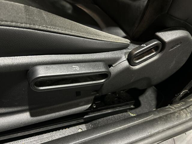 Mini Electric Mini Charged 33 kWh | achteruit rij camera | verwarmde voorstoelen | Soh (batterijcheck) Waarde 93,2 %