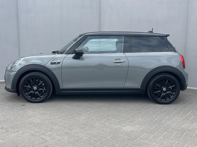 Mini Electric Mini Camden Edition 33 kWh / Apple Carplay&Android Auto / Stoelverwarming / Parkeersensoren Achter /