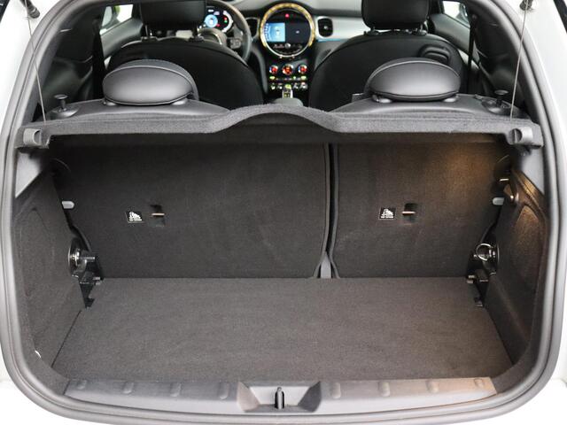 Mini Electric Mini MINI Yours 33 kWh | SoH 95,9% | 3 fase | Camera | Cruise Control | Panoramadak!