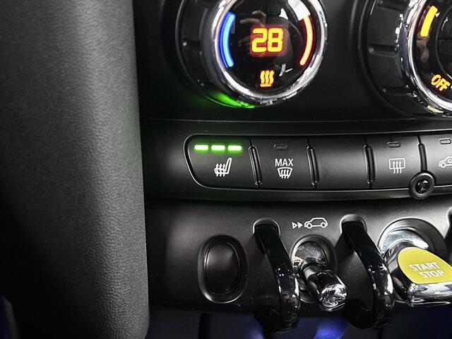 Mini Electric Cooper S MINI Yours 135KW / 33 kWh SOH 100% Comfort plus / Leder / Navigatie / Pdc+Camera / Harman Kardon / Apk 05-2027