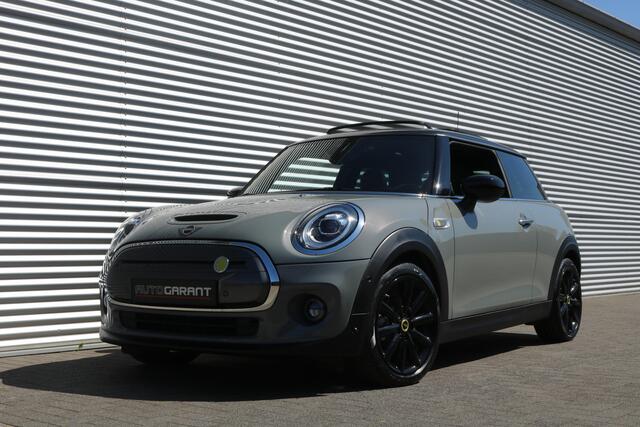 Mini Electric Mini Yours 33 kWh (Pano Sportleder Navi/Camera Carplay HarmanKardon HeadUp Keyless Led 17InchLMV Pdc V+A)