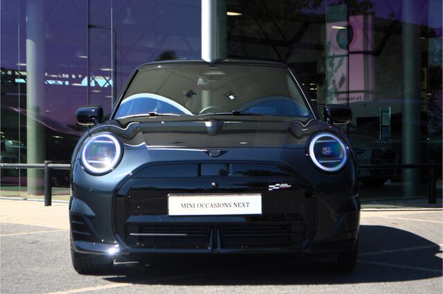 Mini Electric Hatchback Cooper SE / John Cooper Works / Pakket XL / 18" JCW Lap Spoke 2-tone
