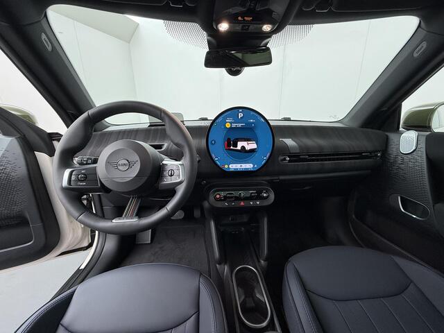 Mini Electric Mini Cooper SE Paul Smith Ed. XL 54.2 kWh | Panorama Dak | Elektrisch Verstelbare Stoelen Met Geheugen | Premium Sportstoelen | Sportstuur
