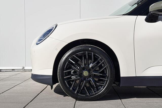 Mini Electric Cooper 3-deurs Cooper SE Paul Smith Ed. XL 54.2 kWh | Paul Smith Edition | 18 Inch Night Flash Spoke Black