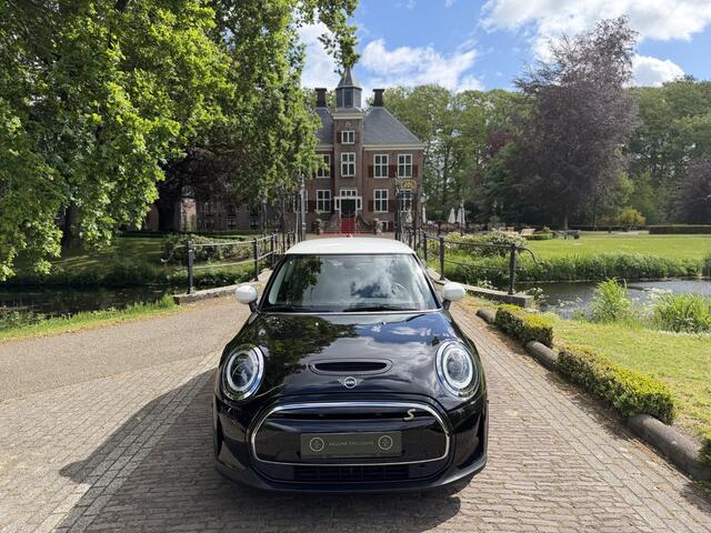 Mini Electric Mini Essential 33 kWh | PDC | DigiDash | SportStoelen | BTW |