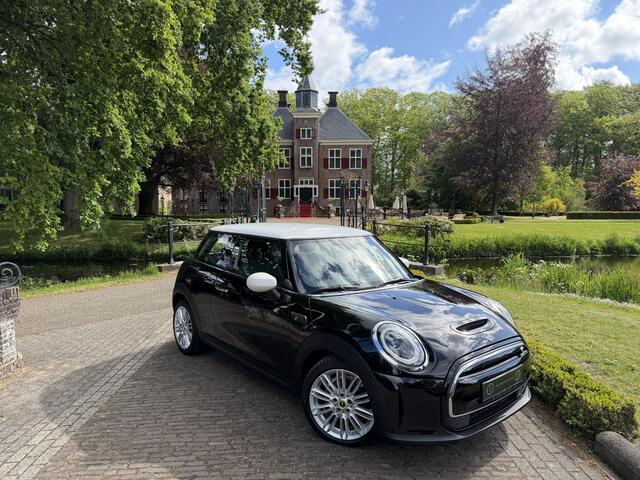 Mini Electric Mini Essential 33 kWh | PDC | DigiDash | SportStoelen | BTW |