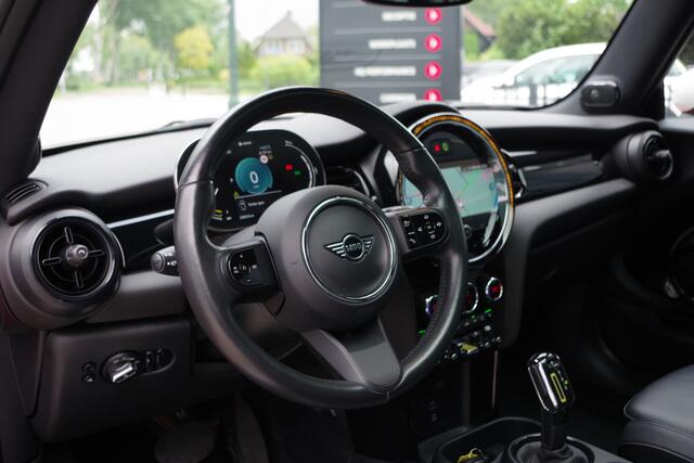 Mini Electric Mini MINI Yours 33 kWh 184 PK, Leder, Panoramadak, Navigatie, Stoelverwarming