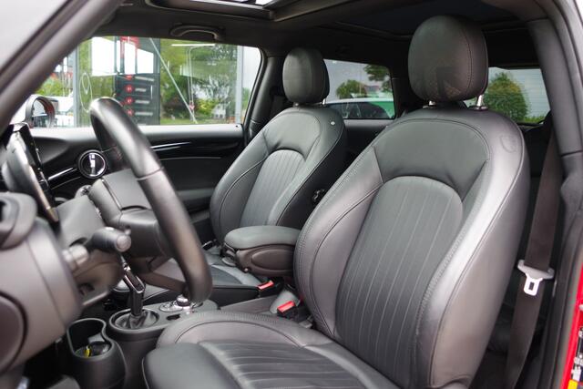 Mini Electric Mini MINI Yours 33 kWh 184 PK, Leder, Panoramadak, Navigatie, Stoelverwarming