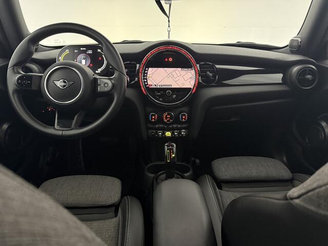 Mini Electric Cooper S Camden Plus Edition 33 kWh | Snelladen | SOH 92% | Pano | H/K | Sfeer | LED | Navi | Clima | NAP