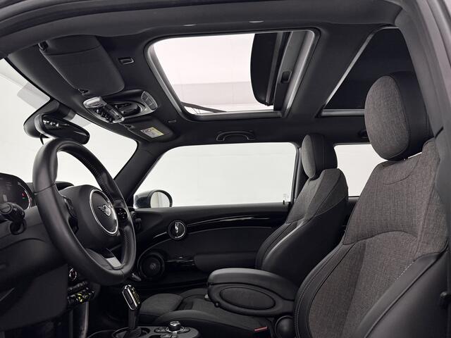 Mini Electric Cooper S Camden Plus Edition 33 kWh | Snelladen | SOH 92% | Pano | H/K | Sfeer | LED | Navi | Clima | NAP