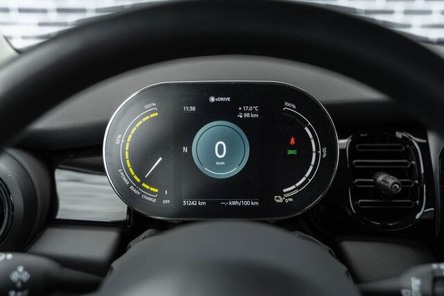 Mini Electric Business Edition 33 kWh | Two-Tone | Snelladen mogelijk | Navigatie | Parkeersensoren | Lichtmetalen Velgen 16 inch | Alarm