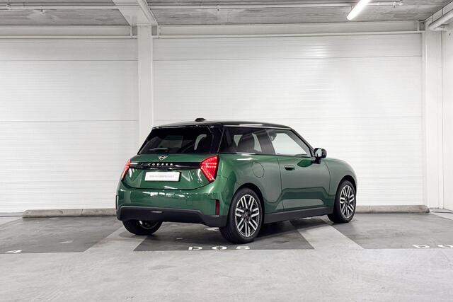 Mini Electric Cooper E Classic | Pakket M | Panoramadak | Comfort Access