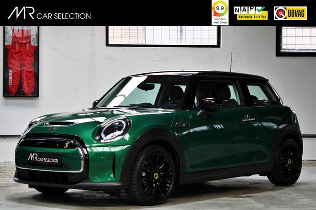 Mini Electric Classic 33 kWh | Adapt. Cruisecontrol | Verwarmd stuur | Camera | Apple Carplay | 17 inch | NL auto | Volledige historie | BTW |