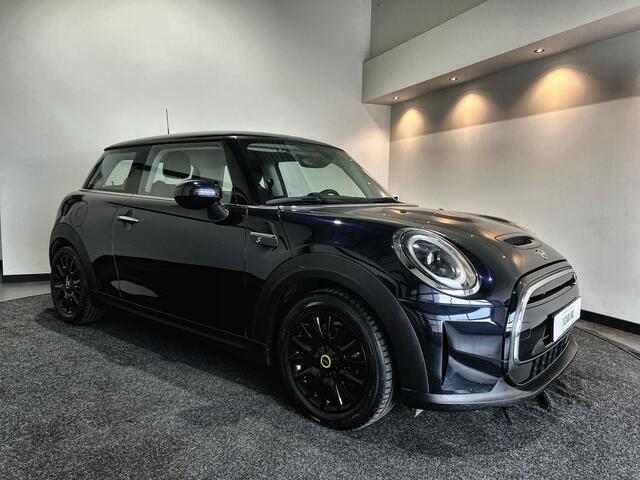 Mini Electric MINI Electric Collection 33 kWh | Head-up Display | Achteruitrijcamera | Digitaal dashboard | Soh (batterijcheck) Waarde 93,1 %
