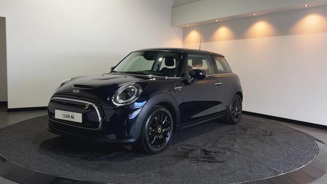 Mini Electric MINI Electric Collection 33 kWh | Head-up Display | Achteruitrijcamera | Digitaal dashboard | Soh (batterijcheck) Waarde 93,1 %