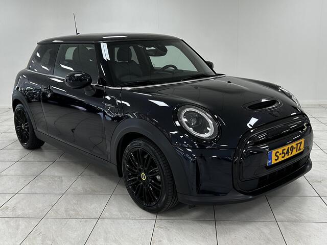 Mini Electric MINI Yours 33 kWh NAVIGATIE | PARKEERSENSOREN ACHTER | LICHTMETALEN VELGEN | CLIMATE CONTROL