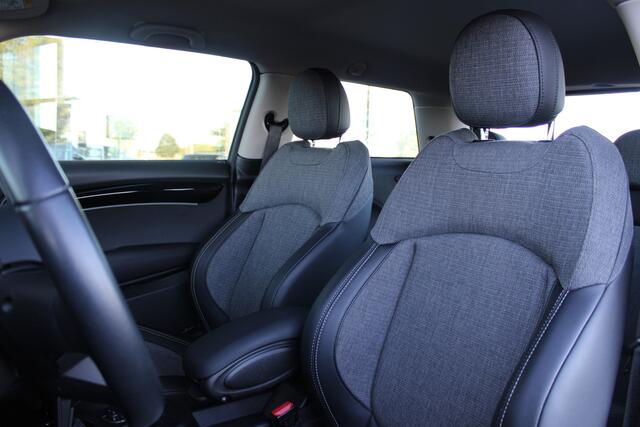 Mini Electric Classic / Sportstoelen / LED / Stoelverwarming / Cruise Control / Navigatie