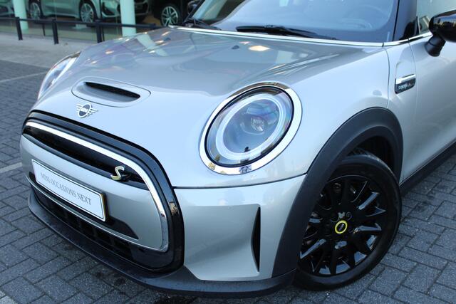 Mini Electric Classic / Sportstoelen / LED / Stoelverwarming / Cruise Control / Navigatie