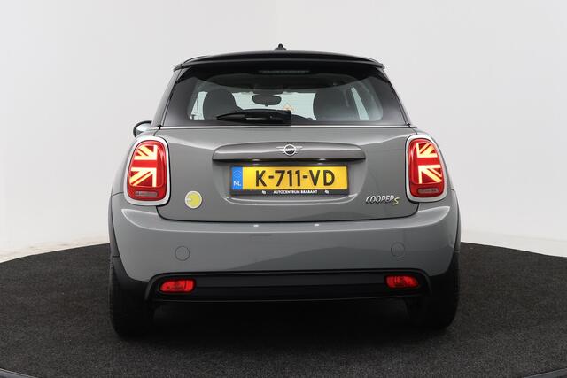 Mini Electric Essential 33 kWh