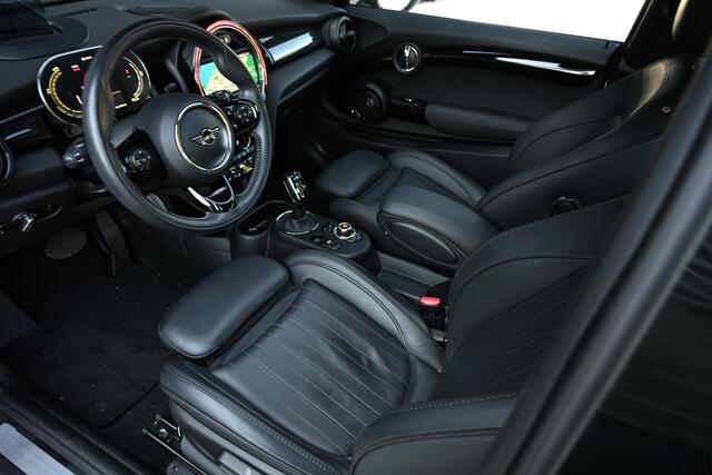 Mini Electric Yours 33 kWh | NL-Auto | Dealeronderhouden | Panoramadak | Harman/Kardon | HUD | Camera | Stoelverwarming | Keyless Entry |