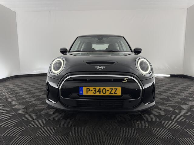 Mini Electric MINI Yours 33 kWh [3-Fase-11kW] {Soh-96%} (INCL.BTW) Aut. *HEAT-PUMP | LEATHER-FABRIC | FULL-LED | NAVI-FULLMAP | SPORT-SEATS | AMBIENT-LIGHT | DIGI-COCKPIT | DAB+ | ECC | PDC | CRUISE | 16''ALU*