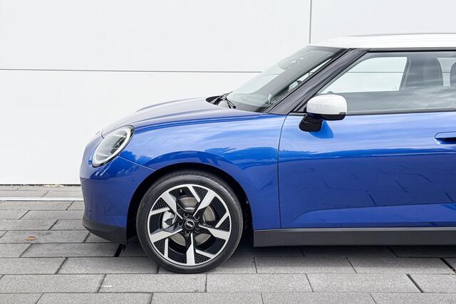 Mini Electric Cooper 3-deurs Cooper SE Classic M 54.2 kWh | 18 Inch Slide Spoke 2-tone