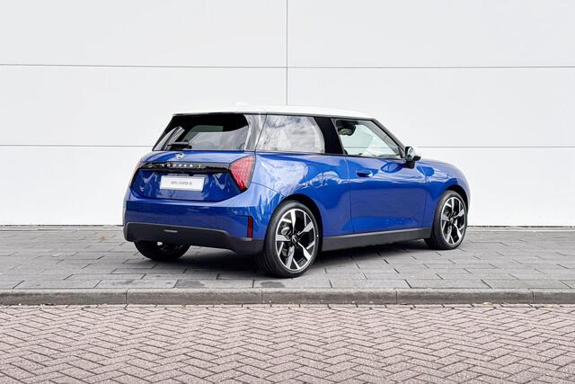Mini Electric Cooper 3-deurs Cooper SE Classic M 54.2 kWh | 18 Inch Slide Spoke 2-tone