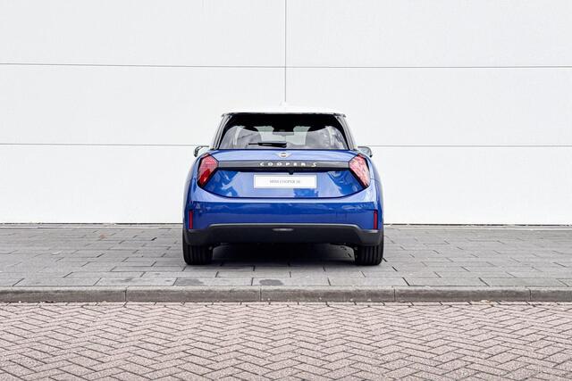 Mini Electric Cooper 3-deurs Cooper SE Classic M 54.2 kWh | 18 Inch Slide Spoke 2-tone