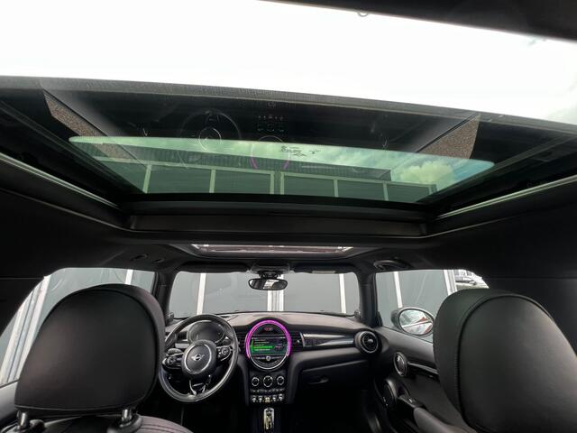 Mini Electric Mini Cooper SE Yours | H&K | Pano | Leer | Camera | Trekhaak | Navi | LED