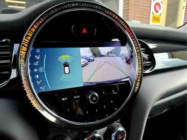 Mini Electric Resolute Edition 33 kWh SOH 94.8, Camera, App Connect, 17''Lmv