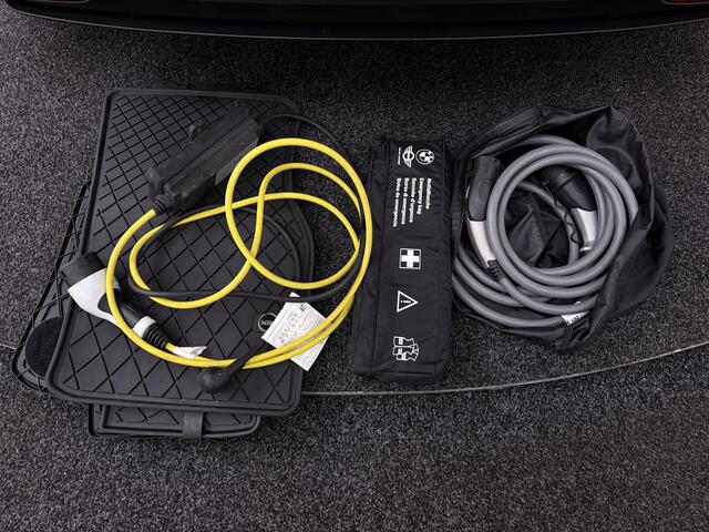 Mini Electric Essential 33 kWh