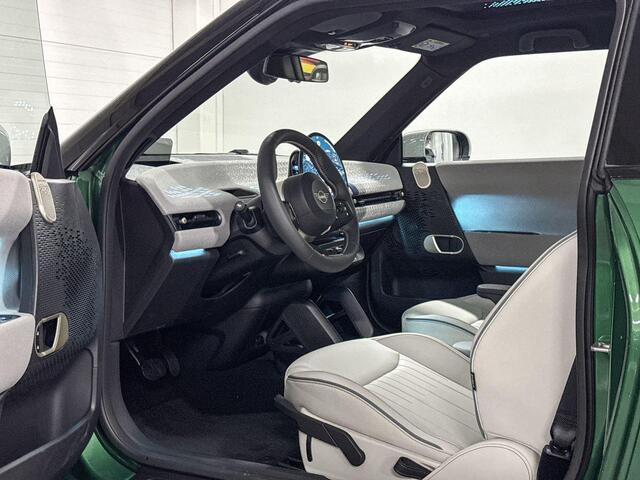 Mini Electric 3-Deurs Cooper SE Favoured | Pakket XL | Harman/Kardon | Stuurwielverwarming | Head-Up Display |