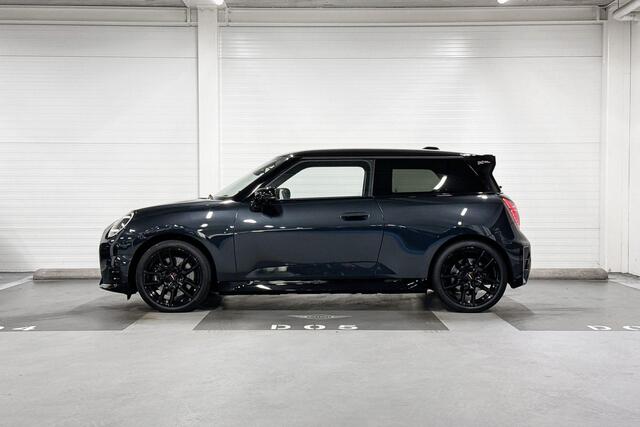 Mini Electric 3-Deurs Cooper SE John Cooper Works | Pakket XL | Panoramadak | Head-Up Display | Harman/Kardon