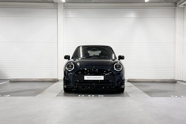Mini Electric 3-Deurs Cooper SE John Cooper Works | Pakket XL | Panoramadak | Head-Up Display | Harman/Kardon