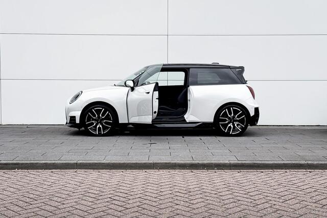 Mini Electric 3-Deurs Cooper SE John Cooper Works XL 54.2 kWh