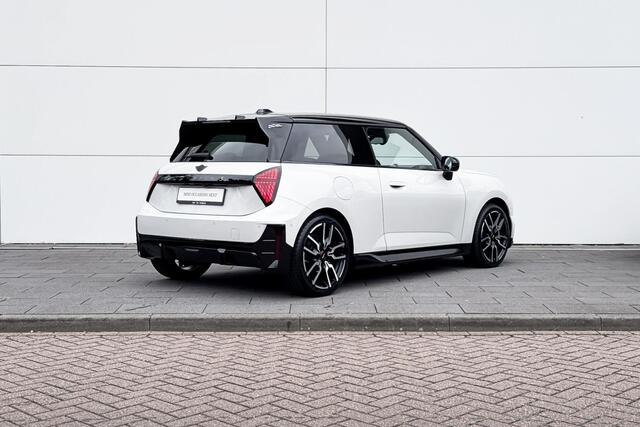 Mini Electric 3-Deurs Cooper SE John Cooper Works XL 54.2 kWh
