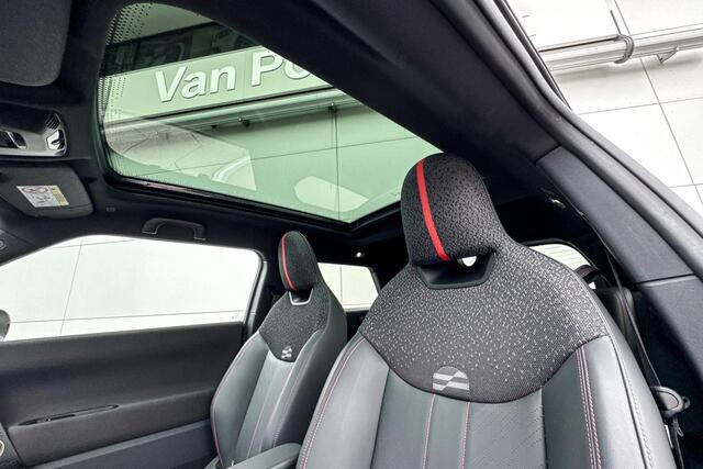 Mini Electric 3-Deurs Cooper SE John Cooper Works XL 54.2 kWh