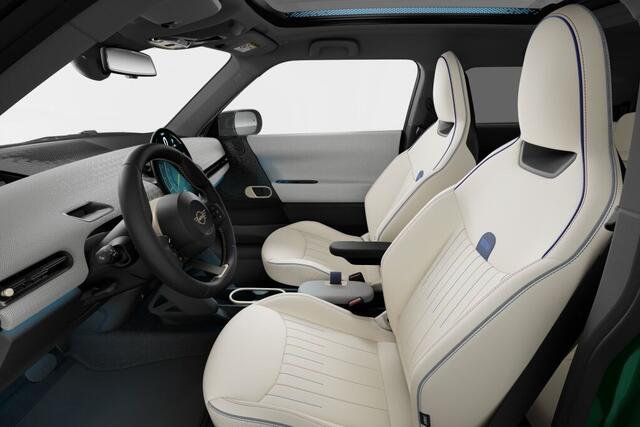 Mini Electric Cooper 3-deurs Cooper SE Favoured M 54.2 kWh | 18 Inch Night Flash Spoke 2-tone | Meer MINI Weken 4000