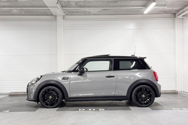 Mini Electric MINI Yours | Achteruitrijcamera | Panoramadak | Comfort Access |