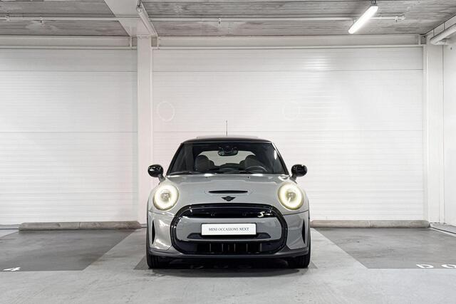 Mini Electric MINI Yours | Achteruitrijcamera | Panoramadak | Comfort Access |