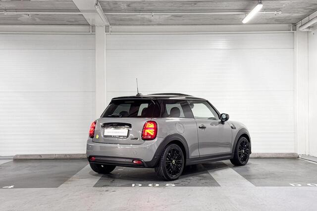 Mini Electric MINI Yours | Achteruitrijcamera | Panoramadak | Comfort Access |