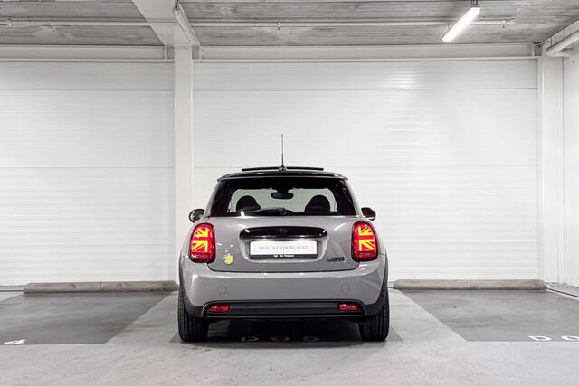 Mini Electric MINI Yours | Achteruitrijcamera | Panoramadak | Comfort Access |