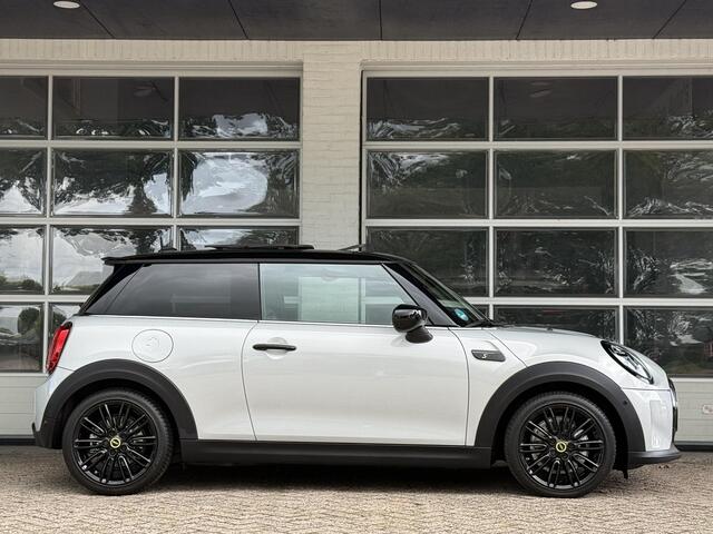 Mini Electric Cooper SE Classic Trim 33kW | PANORAMA | KEYLESS | HARMAN KARDON | LEDER | APPLE CARPLAY |